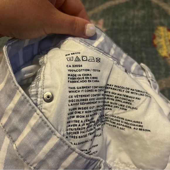 BDG super high rise foxy striped jean shorts- size 31- 100% cotton - Picture 9 of 9